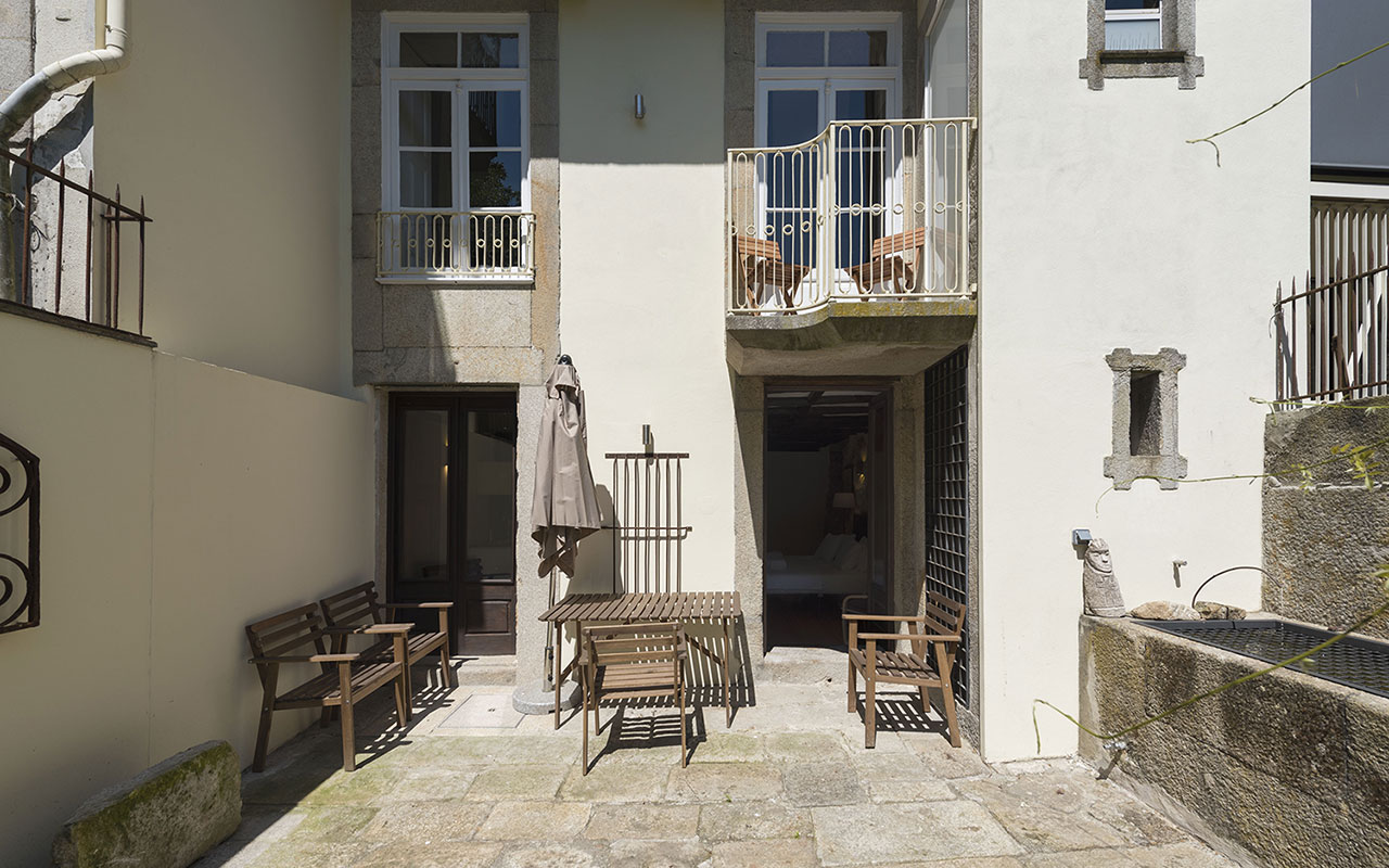 casa-muralha-terrace