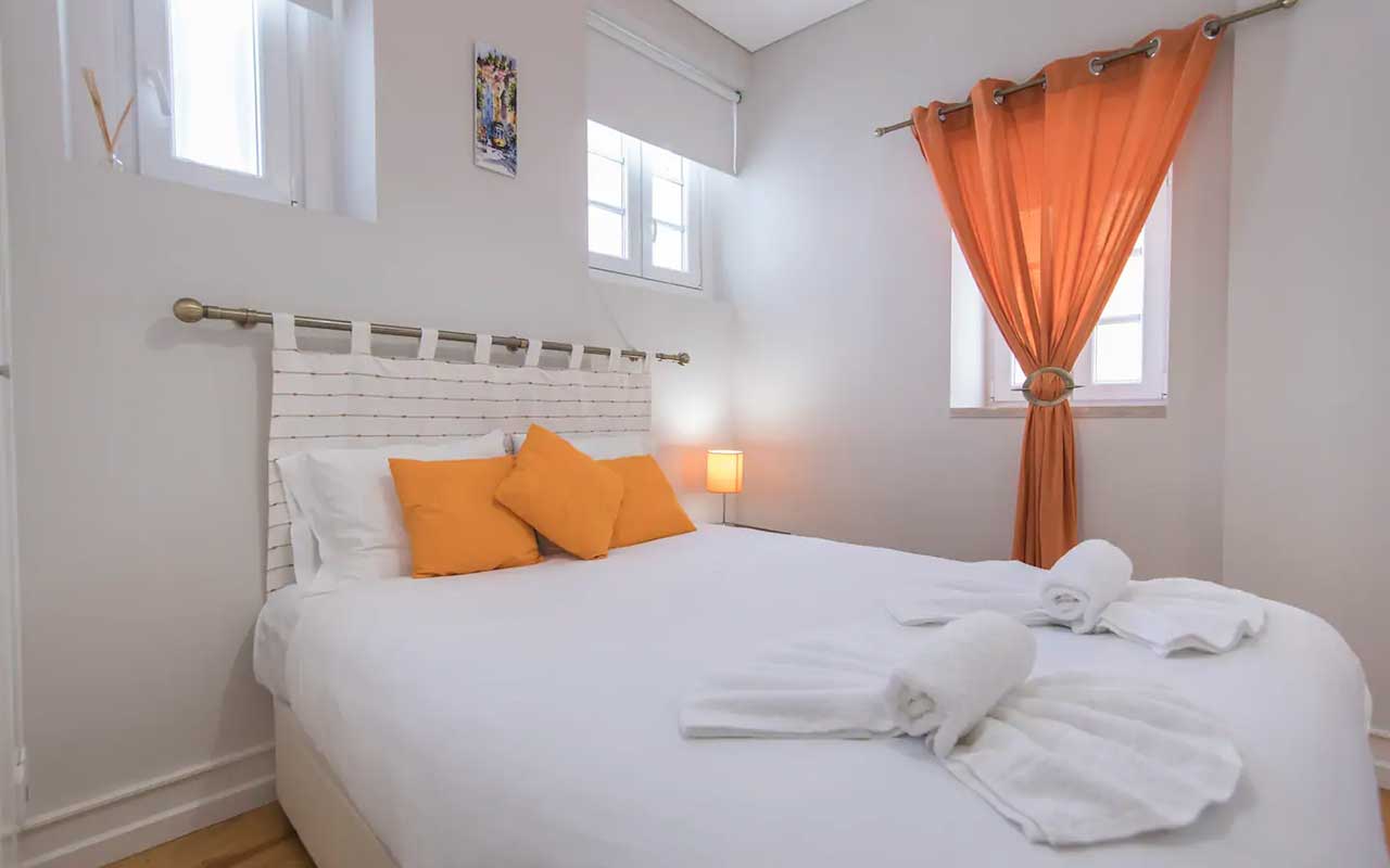 alfama-cocoon-bedroom