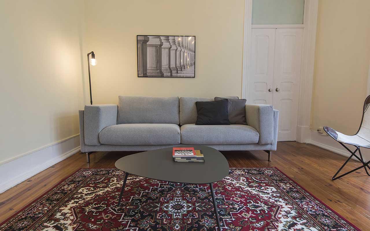 saldanha-charming-palace-living-room