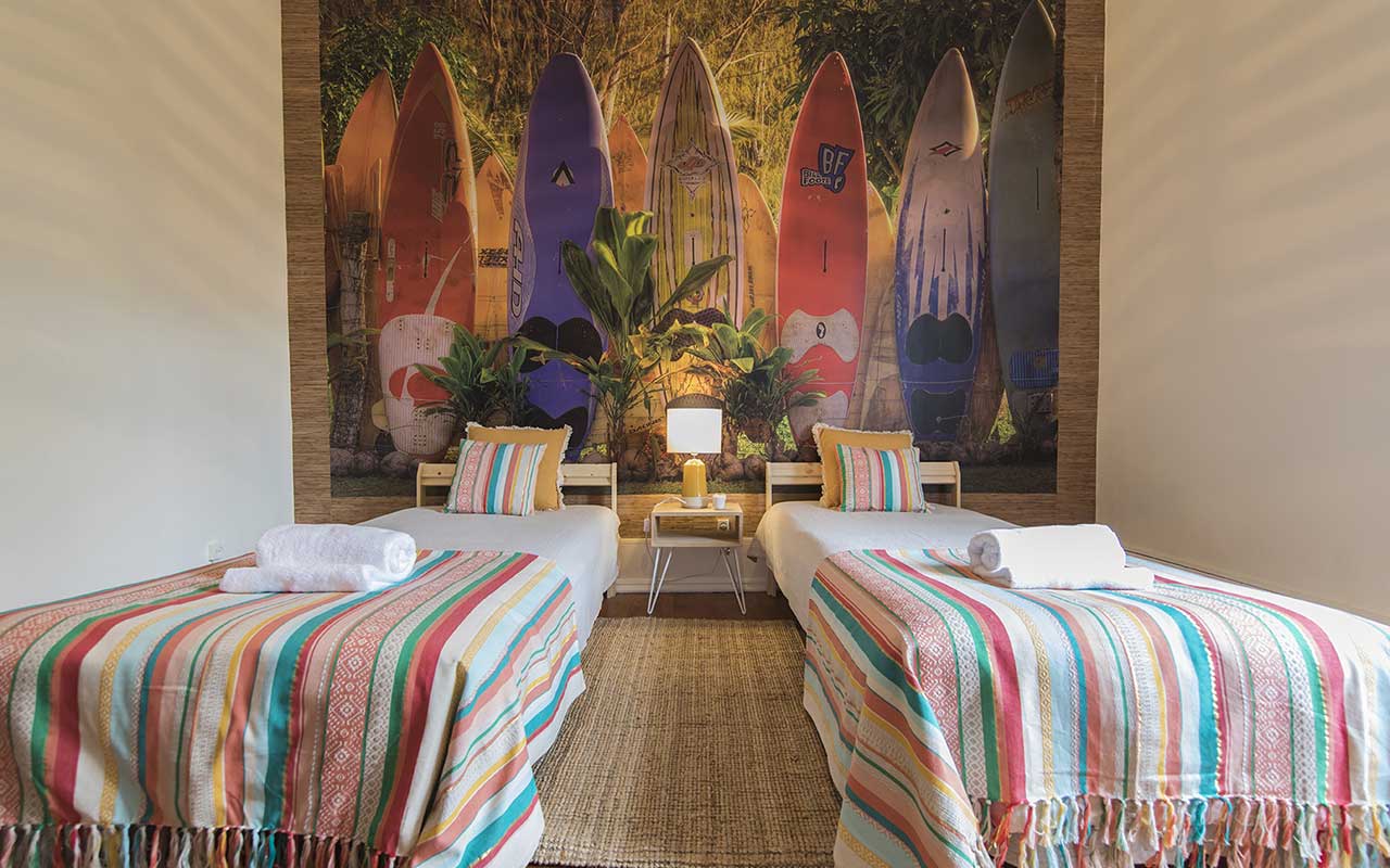 saldanha-charming-palace-bedroom