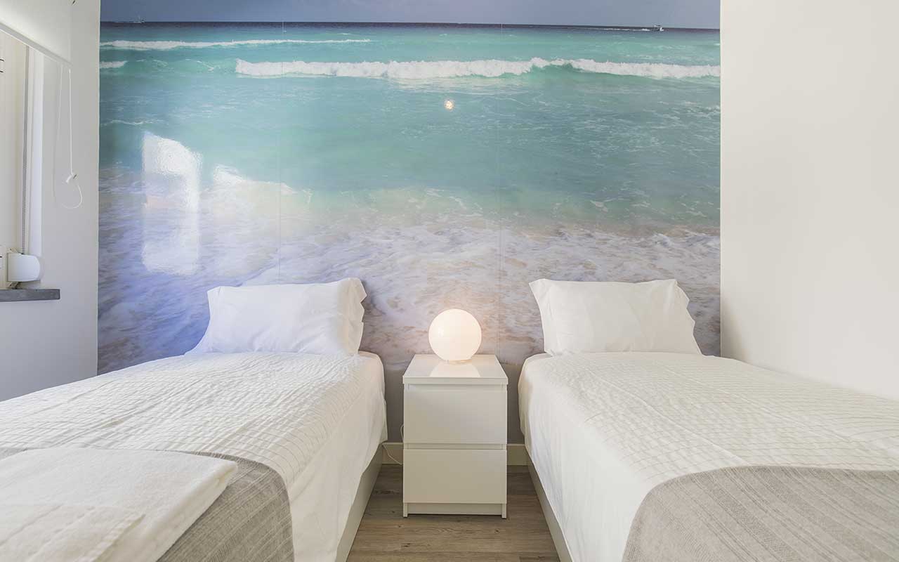 cozy-seaview-apartment-bedroom
