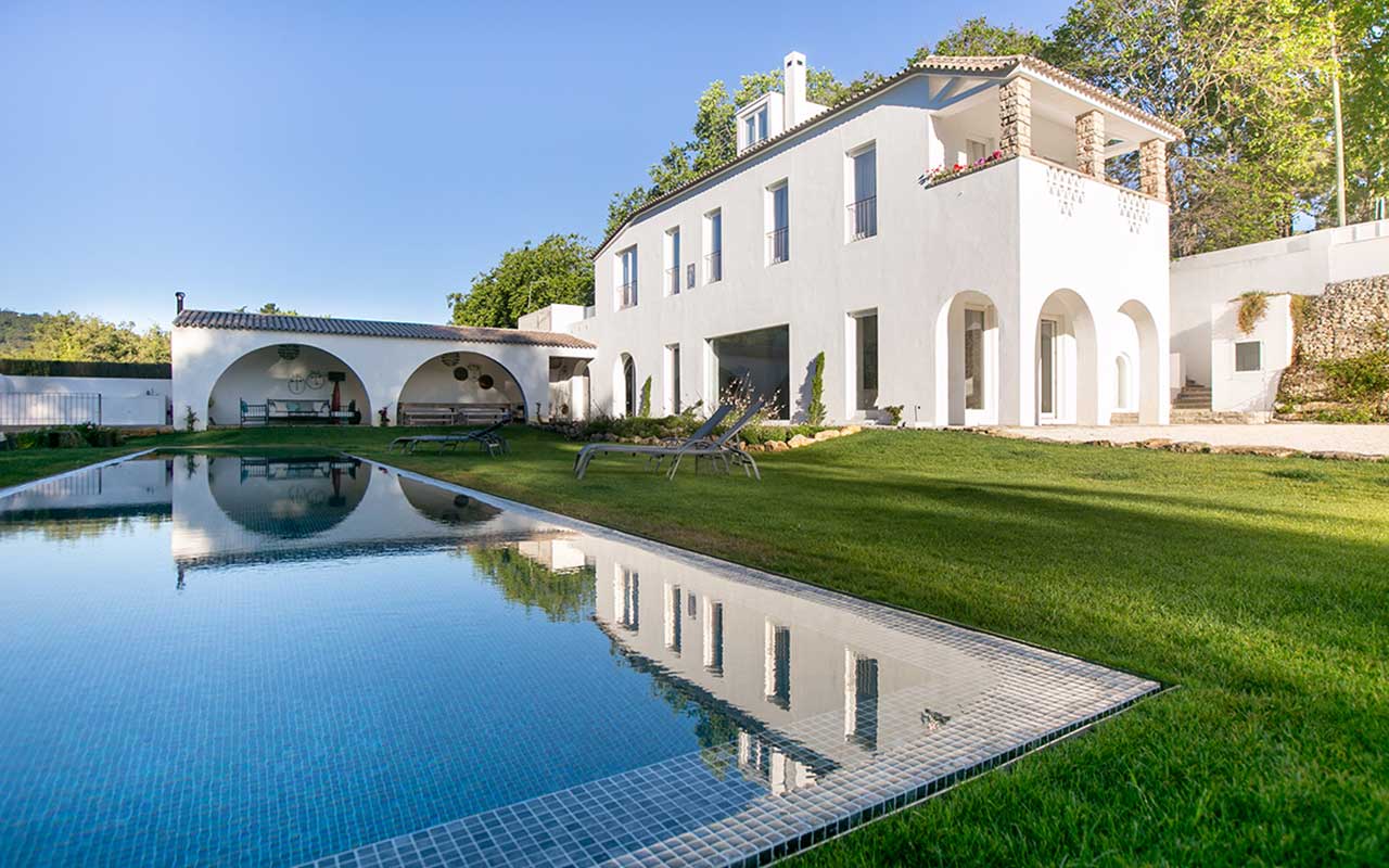 exclusive-luxury-villa-in-sintra-pool
