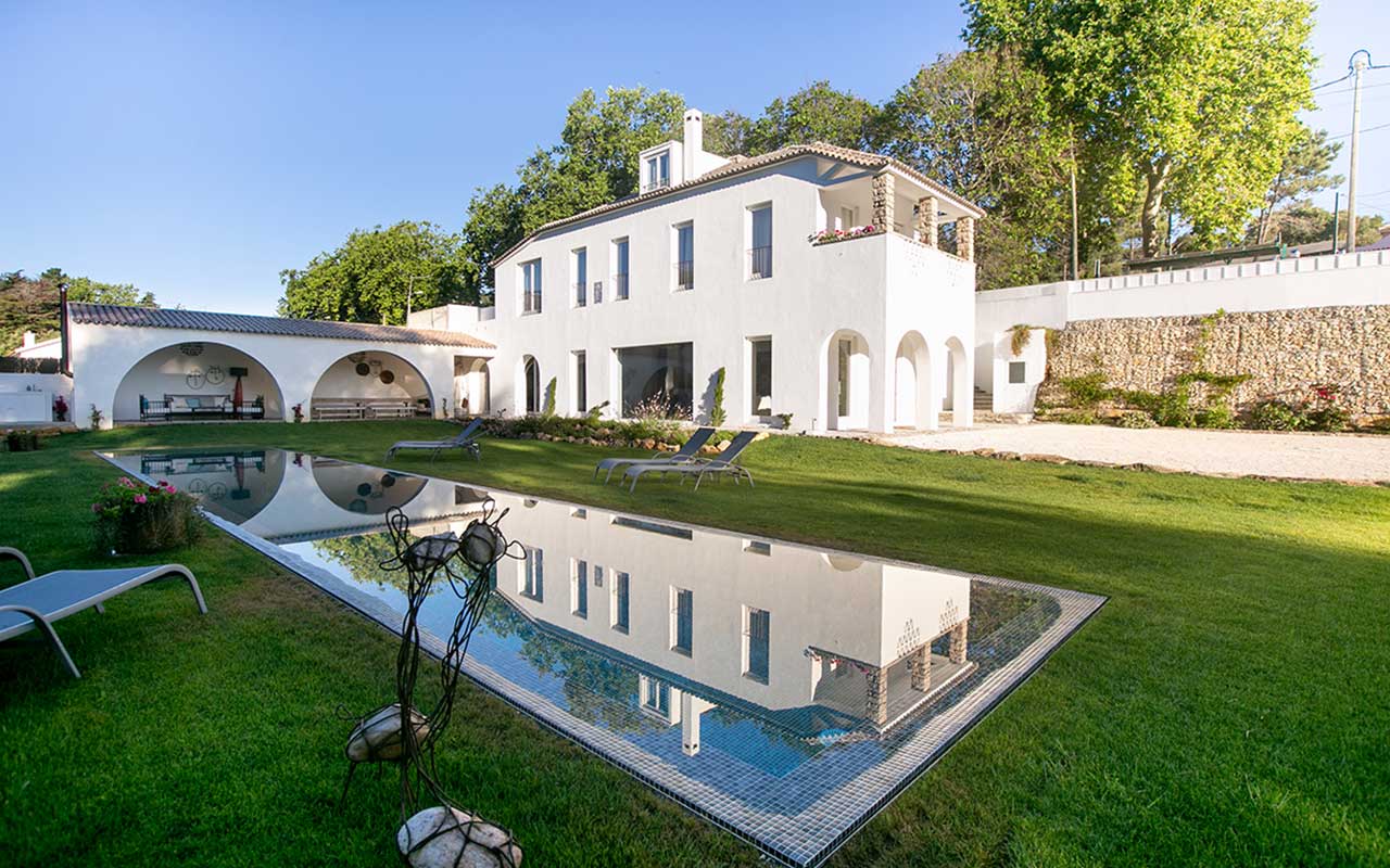 exclusive-luxury-villa-in-sintra-pool