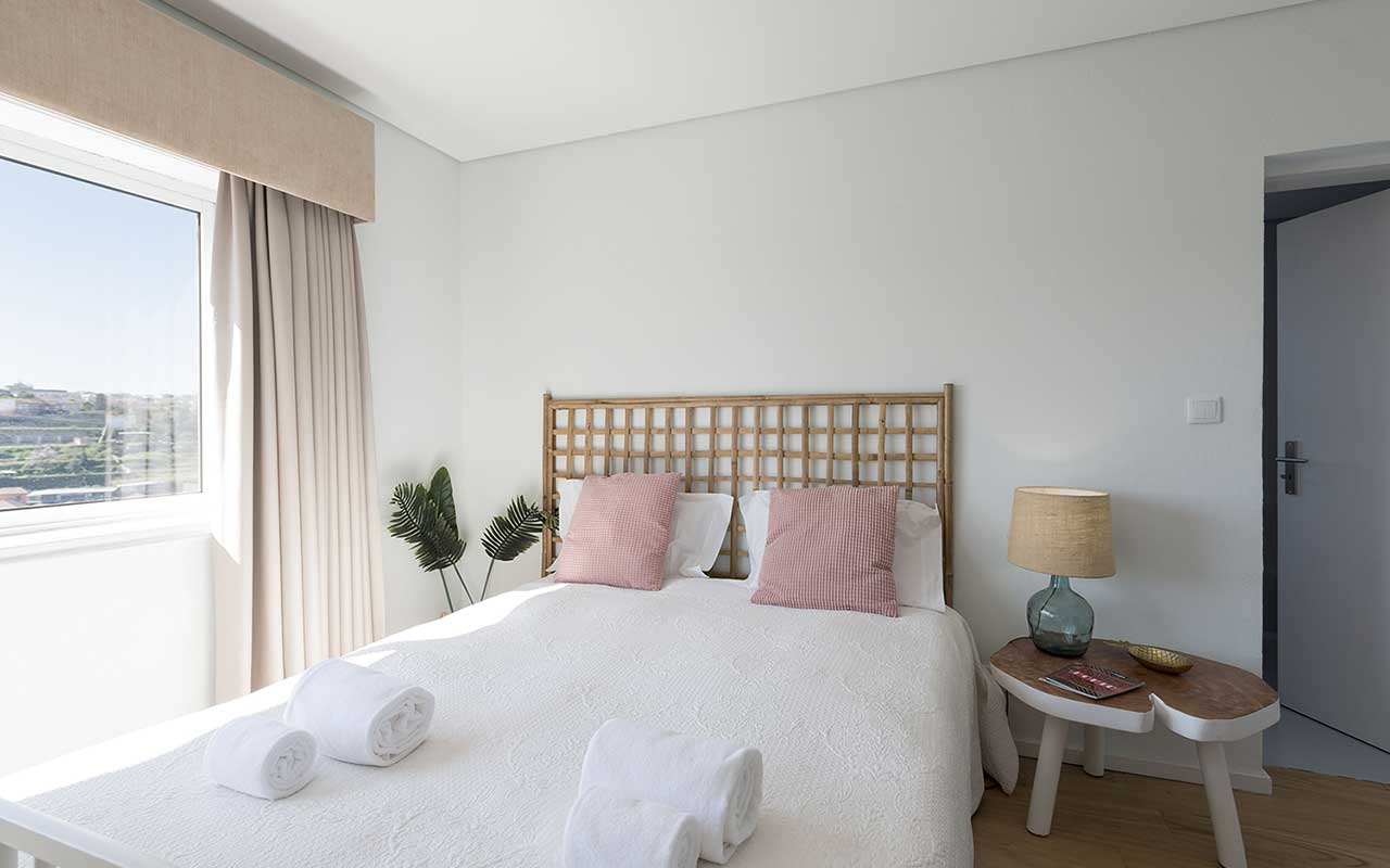 villa-d ouro-porto-bedroom