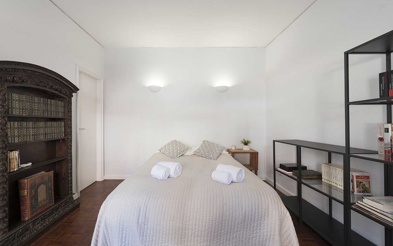 villa-d ouro-porto-bedroom