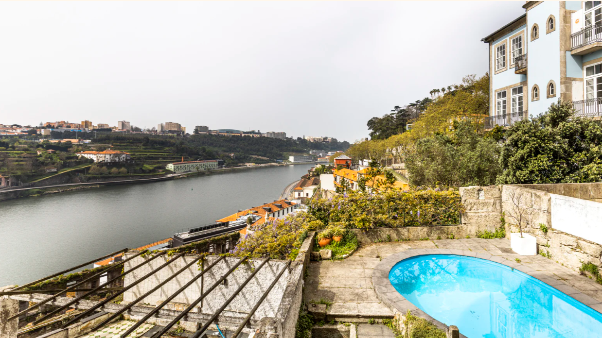 villa-d ouro-porto-pool