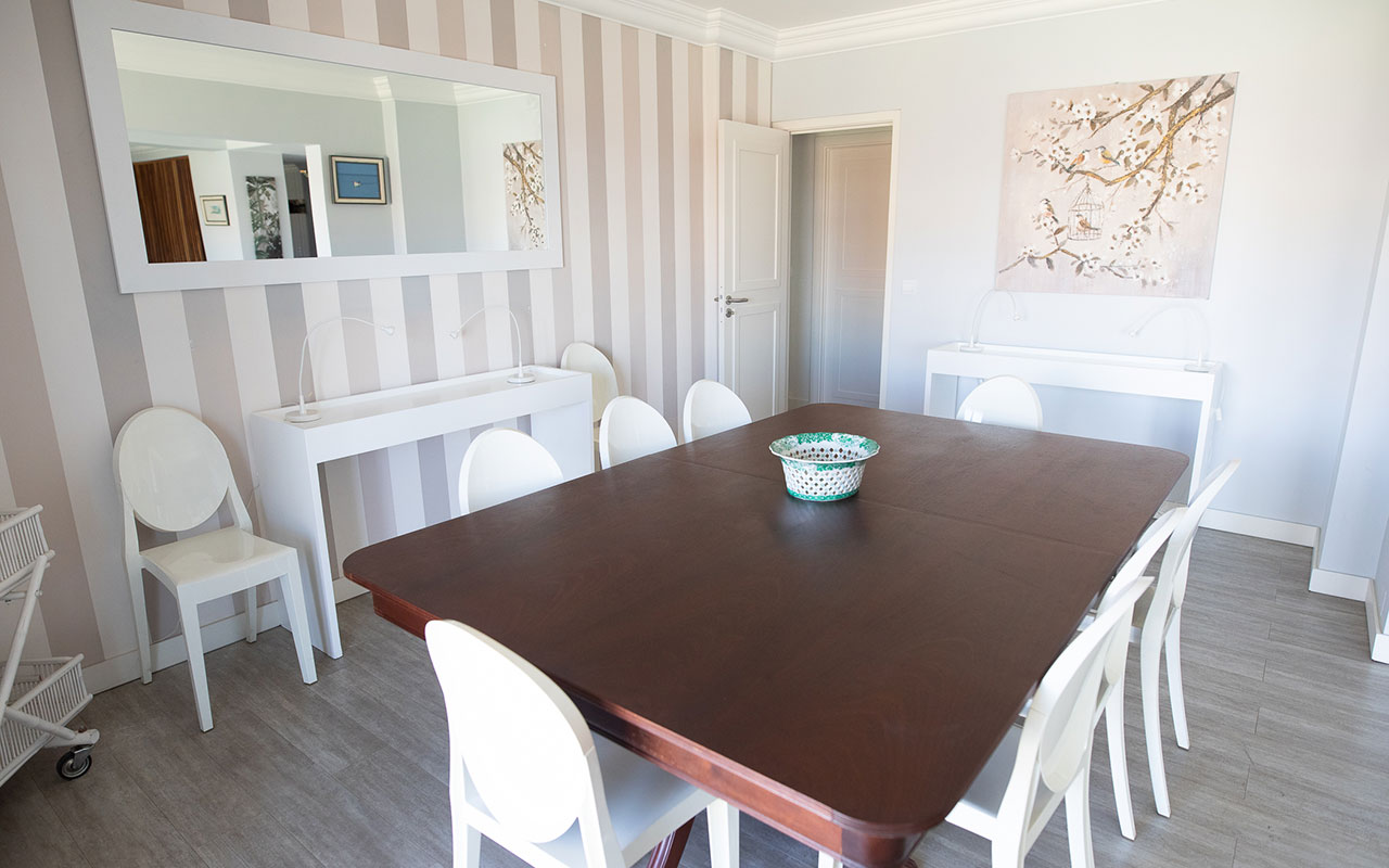 estoril-beach-apartment-dining-room