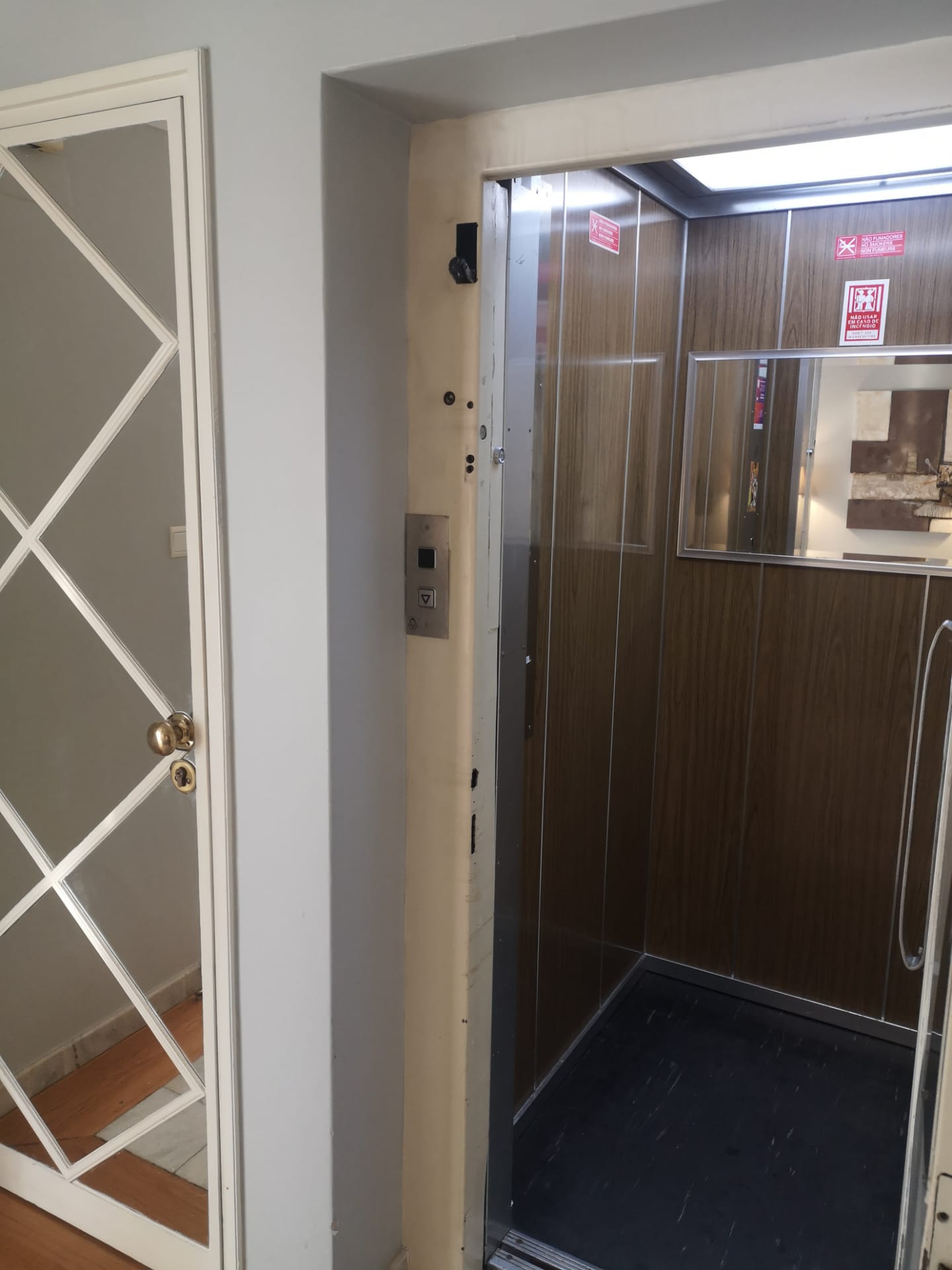 exclusive-seaview-rooftop-terrace